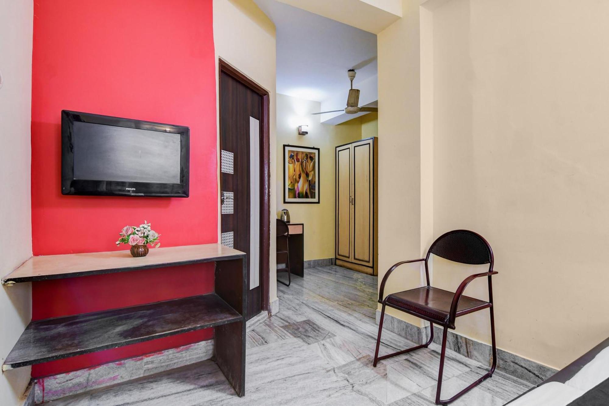 Super Hotel O Alipore Near Chetla Formerly Alipore Guest House Alīpur Esterno foto