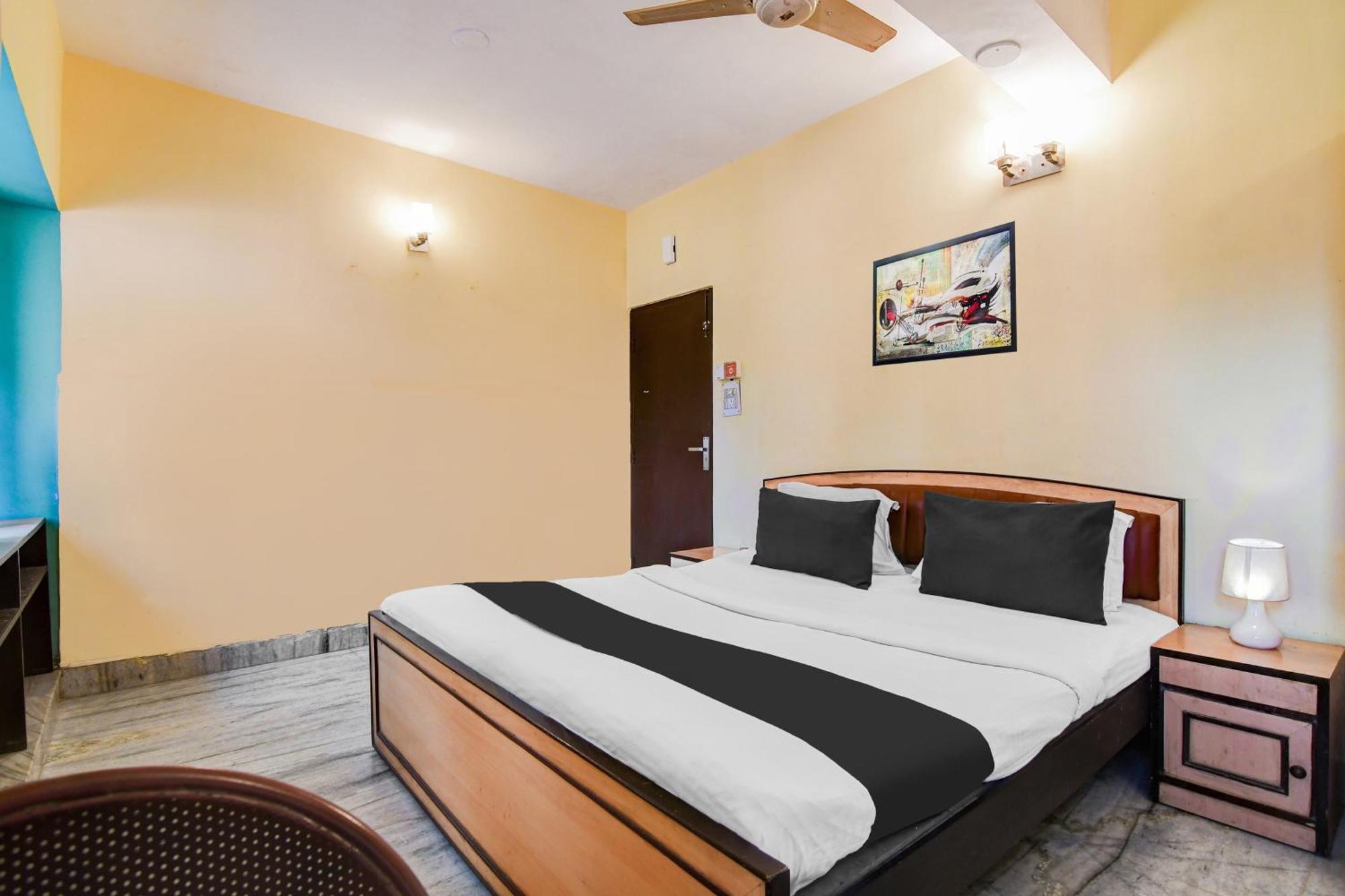 Super Hotel O Alipore Near Chetla Formerly Alipore Guest House Alīpur Esterno foto