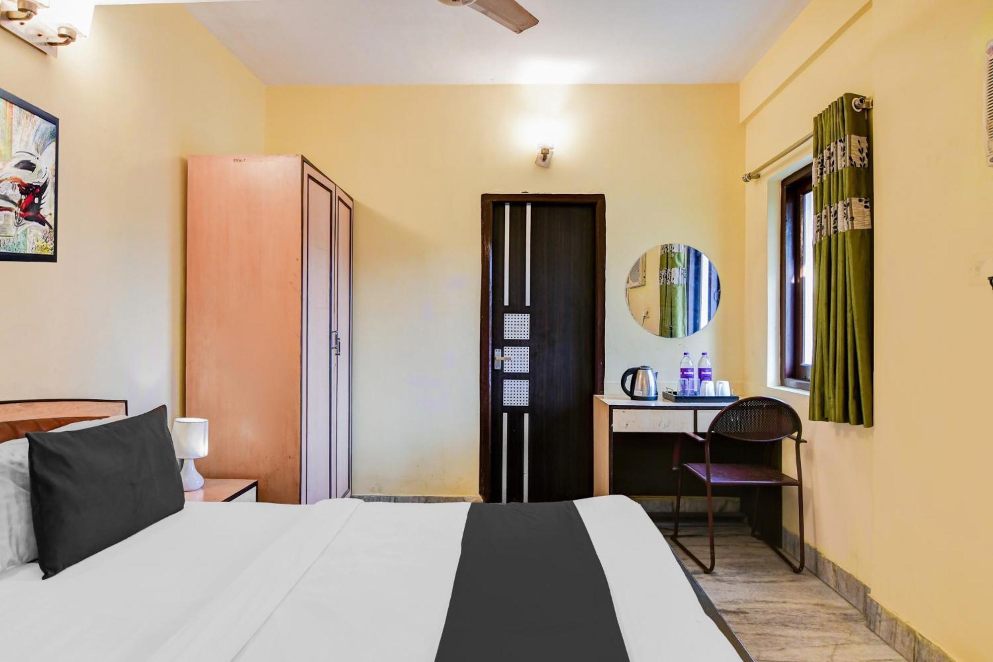 Super Hotel O Alipore Near Chetla Formerly Alipore Guest House Alīpur Esterno foto