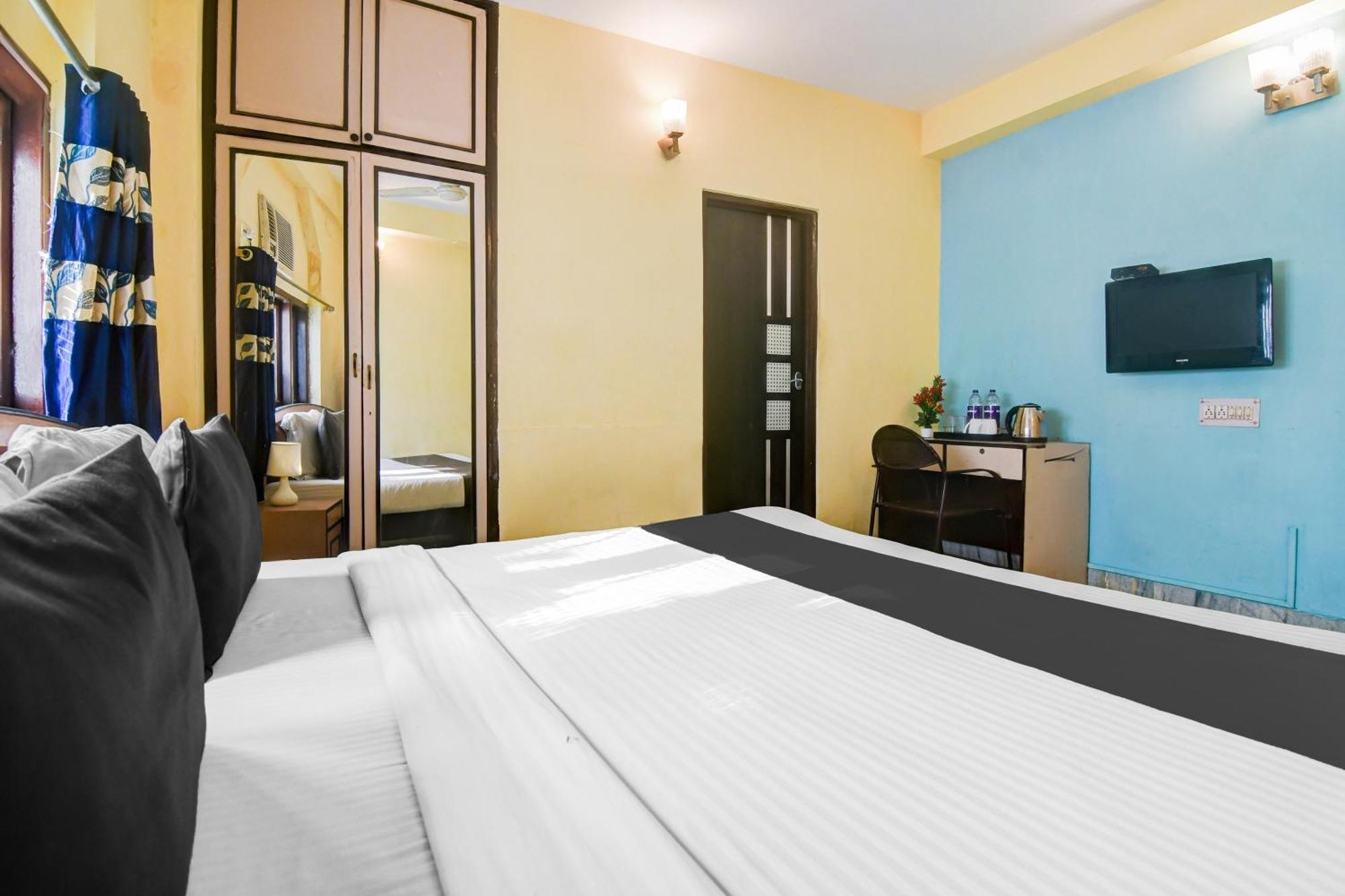 Super Hotel O Alipore Near Chetla Formerly Alipore Guest House Alīpur Esterno foto
