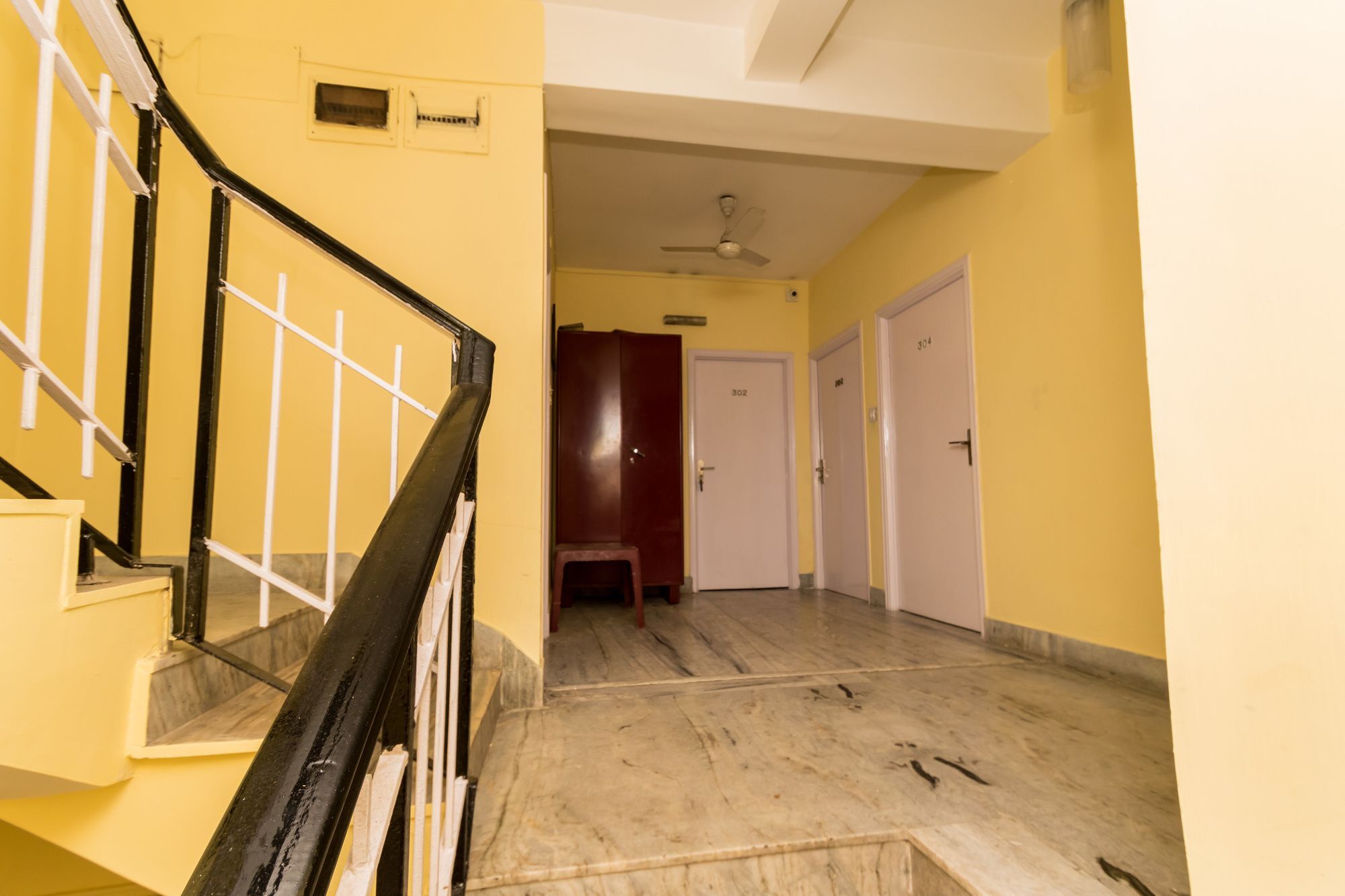 Super Hotel O Alipore Near Chetla Formerly Alipore Guest House Alīpur Esterno foto