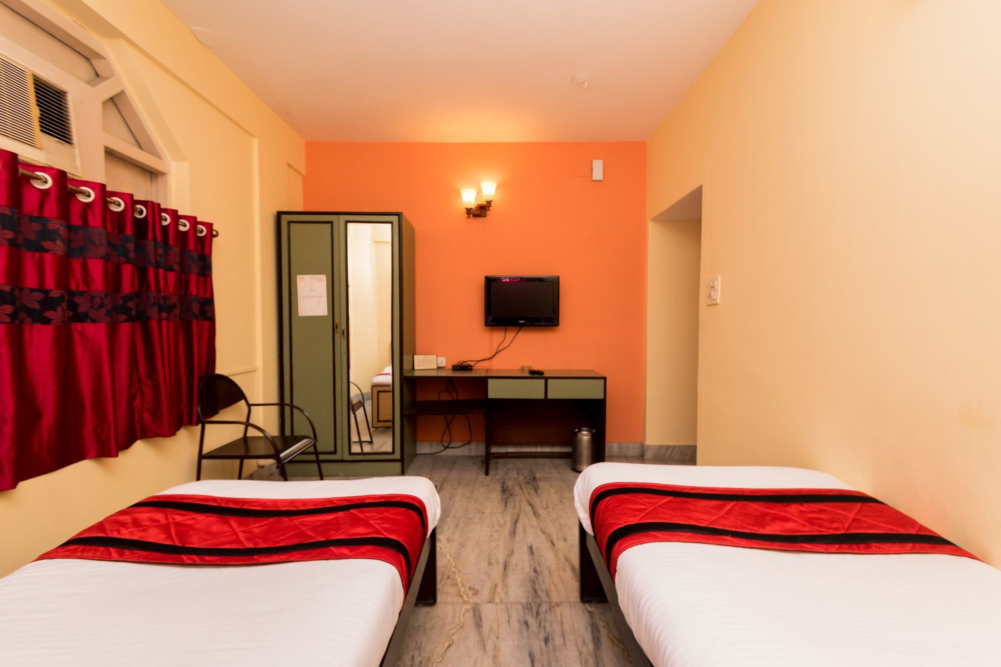 Super Hotel O Alipore Near Chetla Formerly Alipore Guest House Alīpur Esterno foto